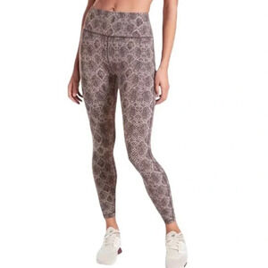 Athleta Women’s Ultimate 7/8 Tight Size XS in Snakeskin Print